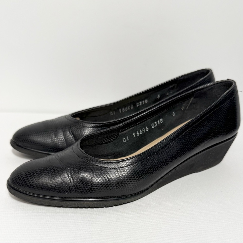 Salvatore Ferragamo 6 women’s shoes black wedge pumps leather